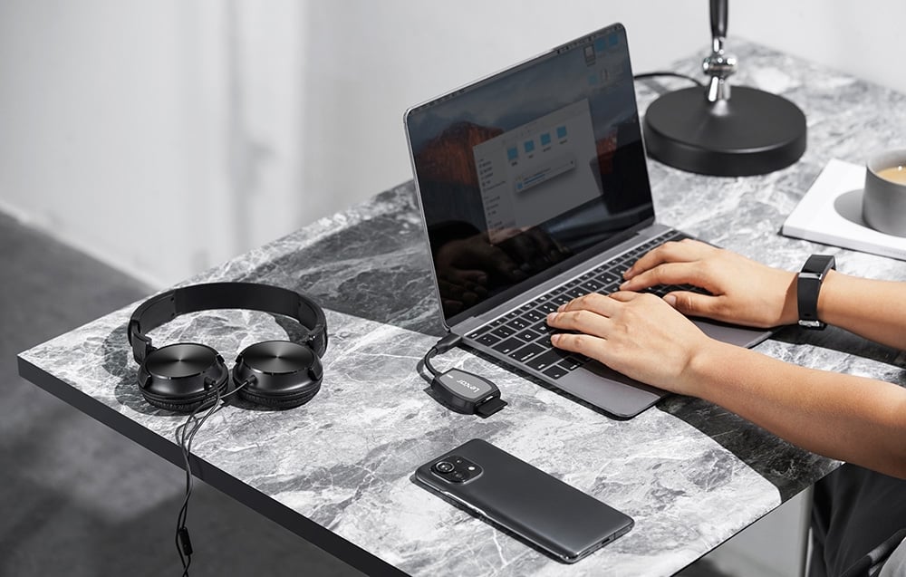Lexar Pro USB-C dviejų lizdų skaitytuvas aprašymas - Prekės nuotrauka Lexar Pro USB-C dviejų lizdų skaitytuvas aprašymas - Prekės nuotrauka