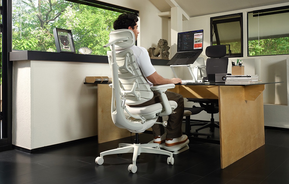 LiberNovo Omni GEN 48 cm ergonominė kėdė (balta) aprašymas - Prekės nuotrauka LiberNovo Omni GEN 48 cm ergonominė kėdė (balta) aprašymas - Prekės nuotrauka