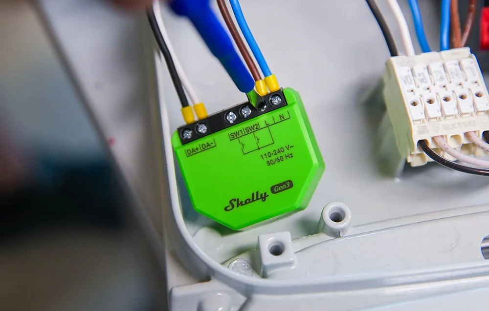 Shelly GEN3 DALI dimeris pagrindinis valdiklis (Wifi, Bluetooth) aprašymas - Prekės nuotrauka Shelly GEN3 DALI dimeris pagrindinis valdiklis (Wifi, Bluetooth) aprašymas - Prekės nuotrauka