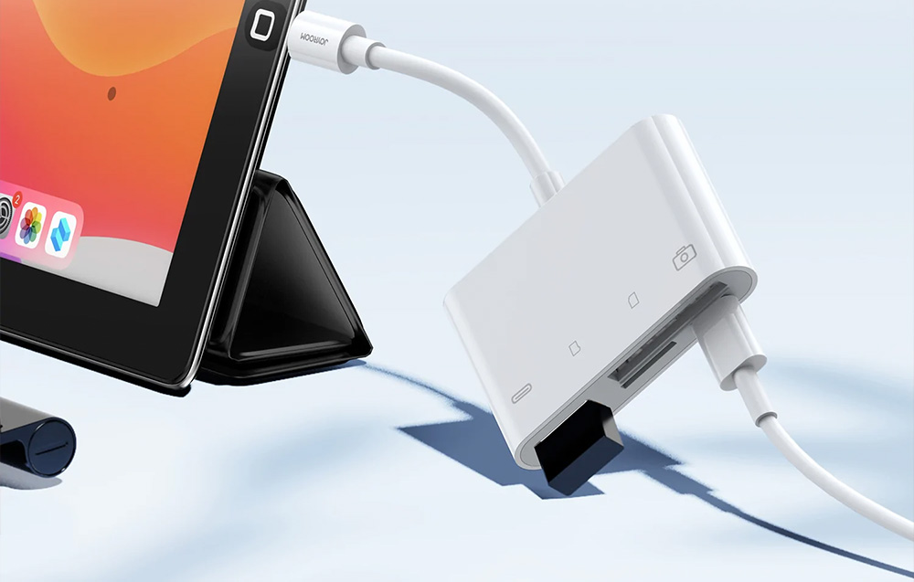 Lightning - USB OTG adapteris Joyroom S-H142 SD kortelių skaitytuvas Micro SD - baltas aprašymas - Prekės nuotrauka Lightning - USB OTG adapteris Joyroom S-H142 SD kortelių skaitytuvas Micro SD - baltas aprašymas - Prekės nuotrauka