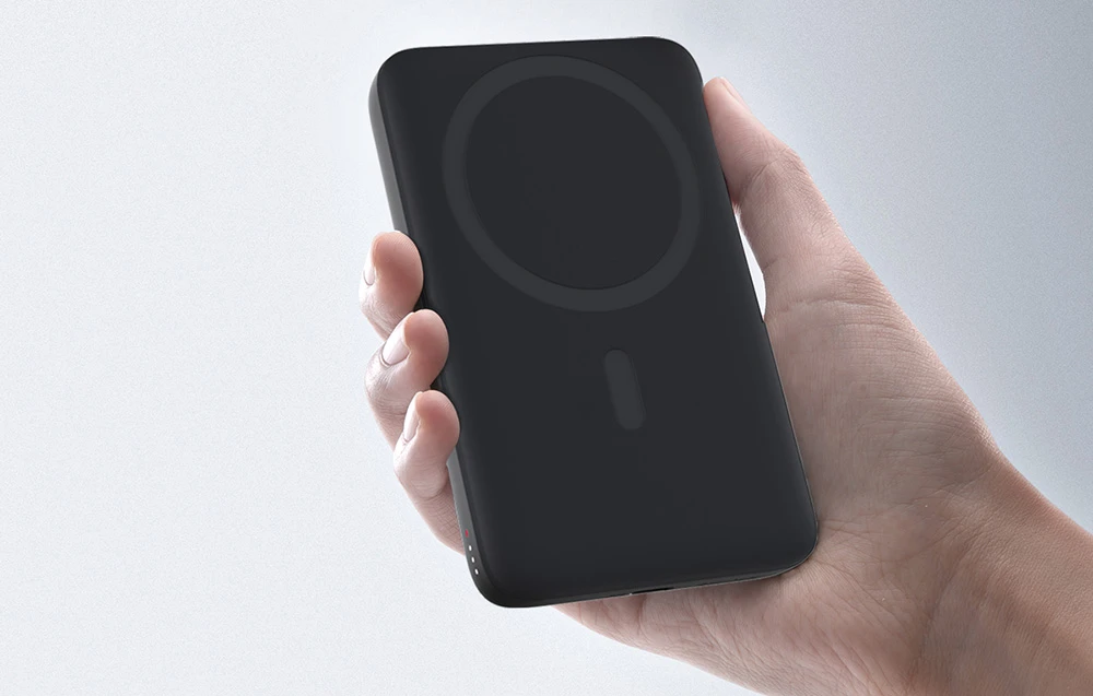 Magnetinis maitinimo blokas Aukey PB-MS01, 6700 mAh, 15 W (juodas) aprašymas - Prekės nuotrauka Magnetinis maitinimo blokas Aukey PB-MS01, 6700 mAh, 15 W (juodas) aprašymas - Prekės nuotrauka