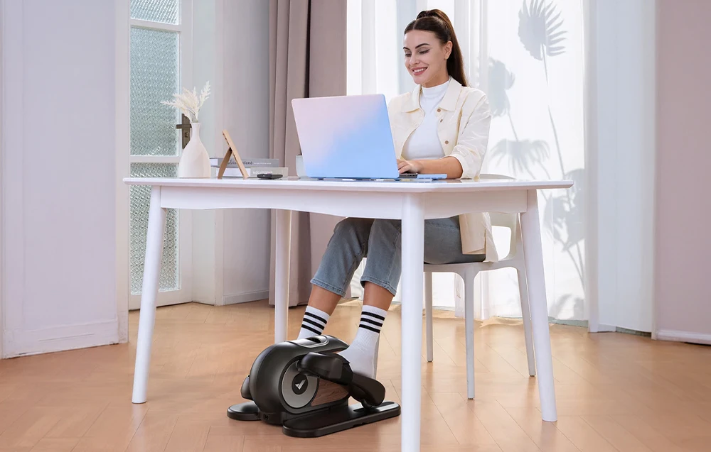 MERACH MR-E32B1 mini elliptical trainer (juodas) aprašymas - Prekės nuotrauka MERACH MR-E32B1 mini elliptical trainer (juodas) aprašymas - Prekės nuotrauka
