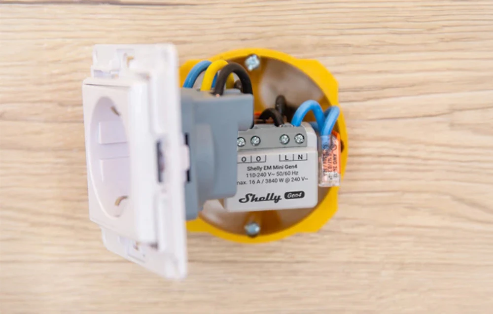 Shelly EM Mini Gen4 galios matuoklio modulis 16A (WiFi, Bluetooth, Zigbee, Matter) aprašymas - Prekės nuotrauka Shelly EM Mini Gen4 galios matuoklio modulis 16A (WiFi, Bluetooth, Zigbee, Matter) aprašymas - Prekės nuotrauka