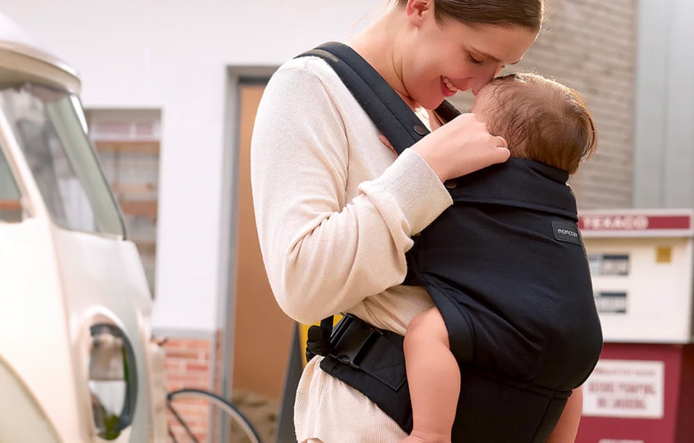 momcozy-infant-carrier-bc001-bl00nb-a-black