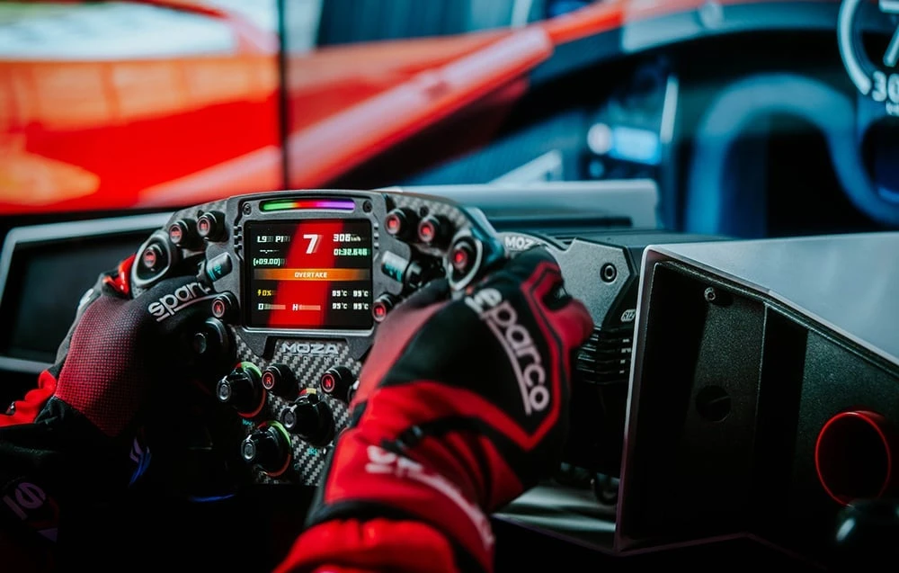Moza Racing R12 V2 RS081 (PC) aprašymas - Prekės nuotrauka Moza Racing R12 V2 RS081 (PC) aprašymas - Prekės nuotrauka