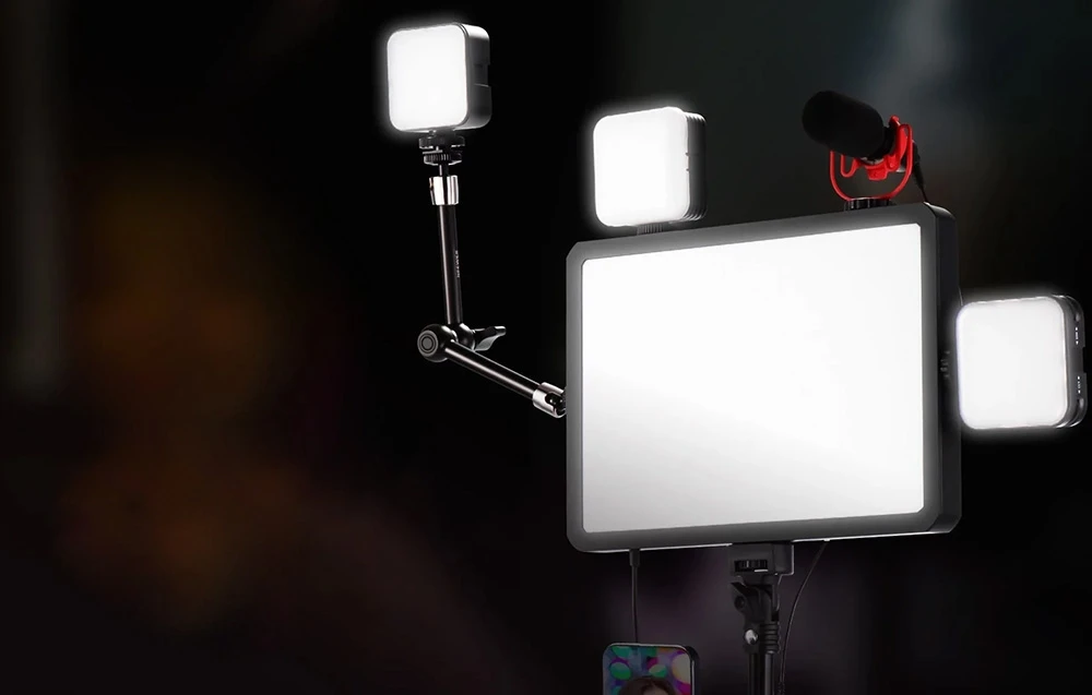 „Neewer BP300“ studijos komplektas su dviem LED šviestuvais + trikojiais + telefono laikikliais aprašymas - Prekės nuotrauka