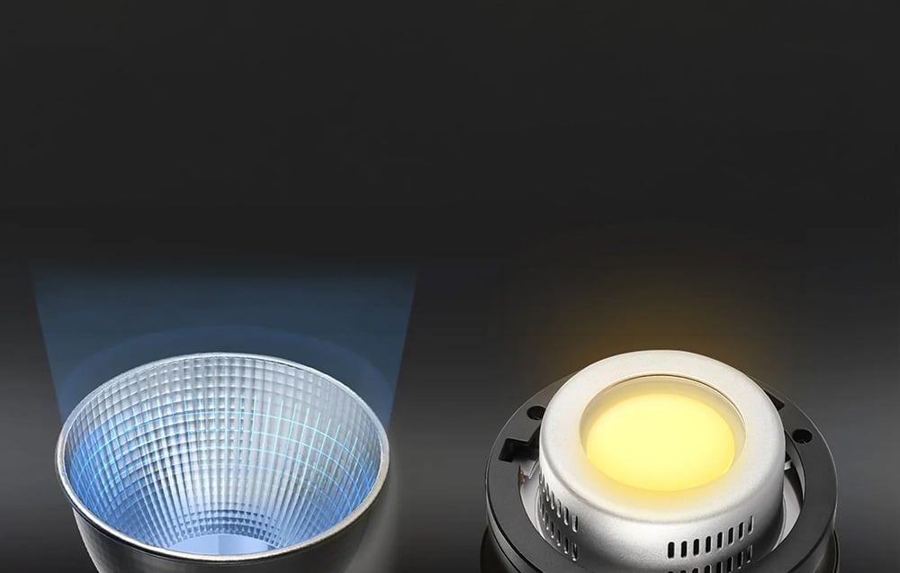„Neewer CB200C“ RGB LED lemputė aprašymas - Prekės nuotrauka „Neewer CB200C“ RGB LED lemputė aprašymas - Prekės nuotrauka