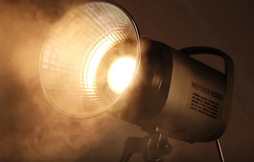 NEEWER CB60 RGB 70W LED Studio Light, CRI 97+ aprašymas - Prekės nuotrauka
