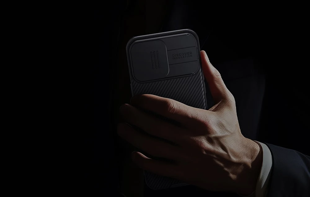 Nillkin CamShield Pro Magnetic Hard Apple iPhone 16 Pro dėklas telefonui juodos spalvos aprašymas - Prekės nuotrauka
