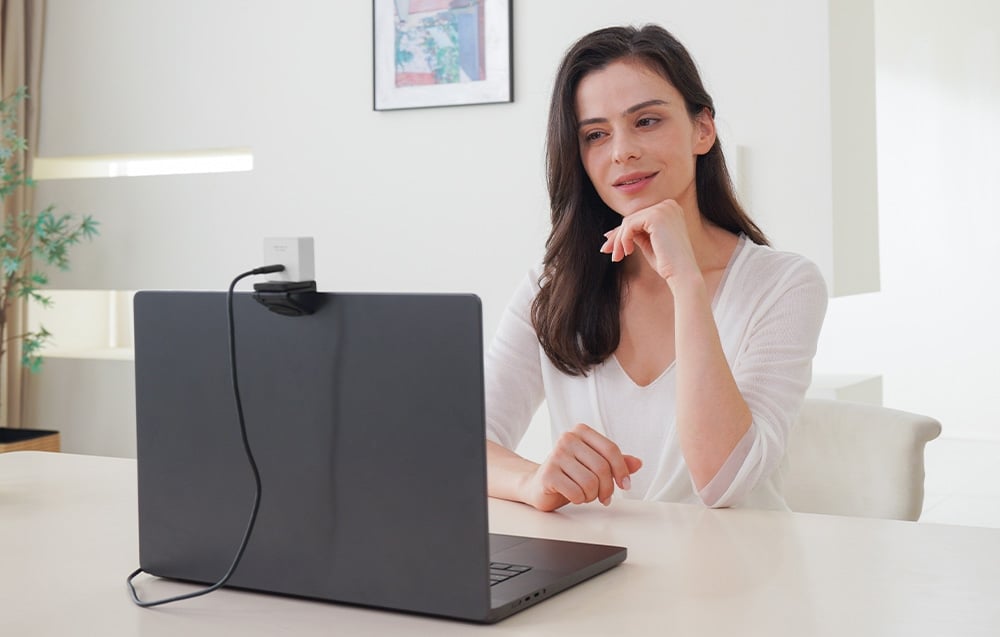 obsbot-meet-se-webcam-white