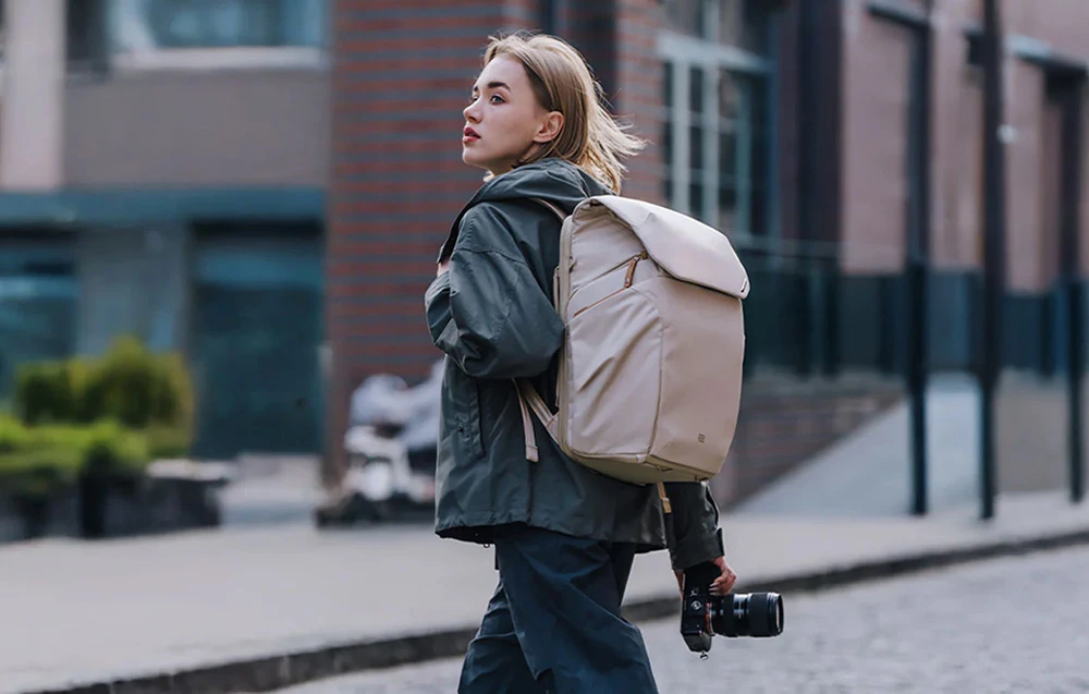 Kuprinė 20L PGYTECH OneGo 2 (Sand Khaki) aprašymas - Prekės nuotrauka Kuprinė 20L PGYTECH OneGo 2 (Sand Khaki) aprašymas - Prekės nuotrauka