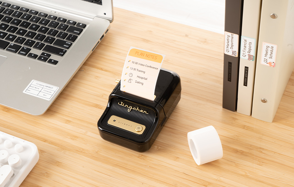 portable-label-printer-niimbot-b21-black