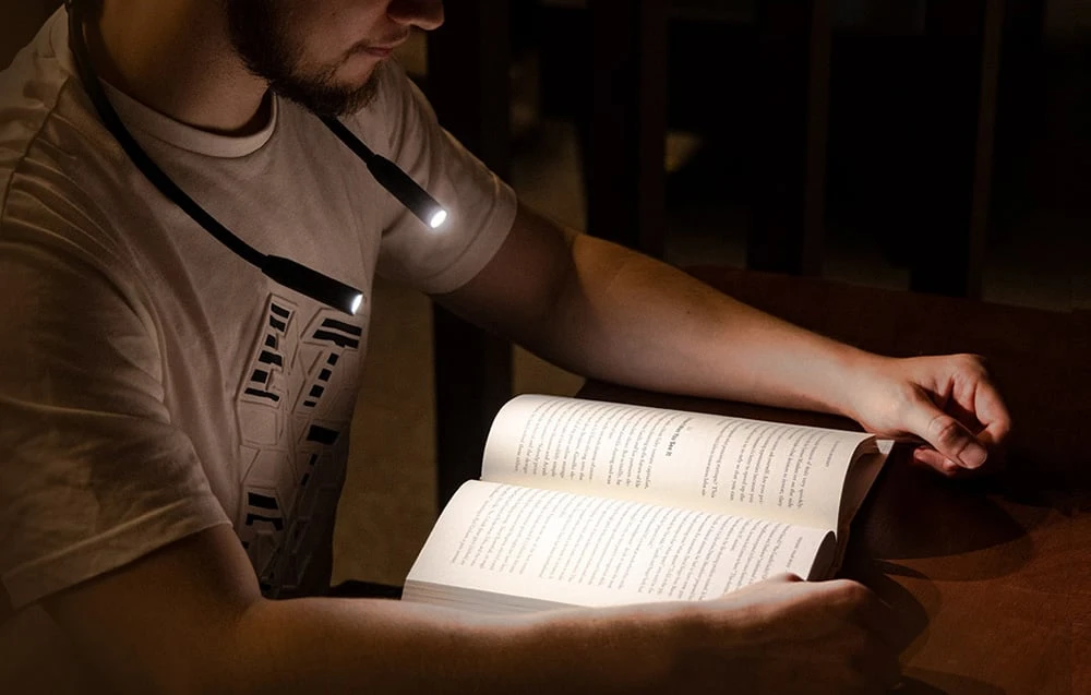 Skaitymo lempa „Yeelight“ LED kaklo knygos lemputė aprašymas - Prekės nuotrauka Skaitymo lempa „Yeelight“ LED kaklo knygos lemputė aprašymas - Prekės nuotrauka