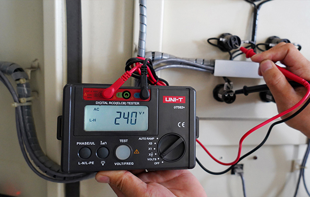 RCD Testeris - Uni-T UT582+ RCD funkcijų patikrinimas, įtampos matavimas iki 600V, apšviestas ekranas juodas aprašymas - Prekės nuotrauka