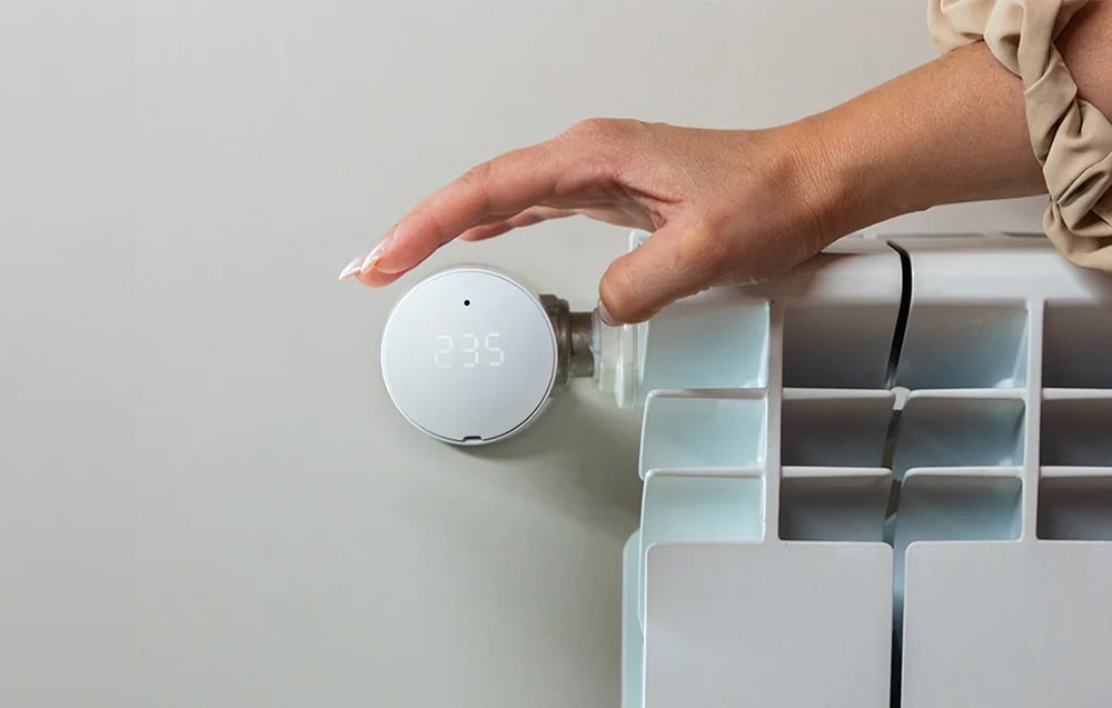 „Shelly Blu TRV“ termostatinė galvutė su „Wi-Fi“ ir „Bluetooth“