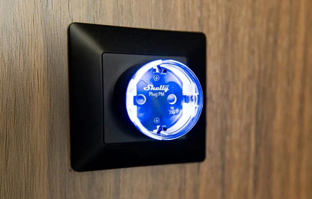 Shelly Plug PM Gen3 išmanusis 16A kištukas, juodas aprašymas - Prekės nuotrauka Shelly Plug PM Gen3 išmanusis 16A kištukas, juodas aprašymas - Prekės nuotrauka
