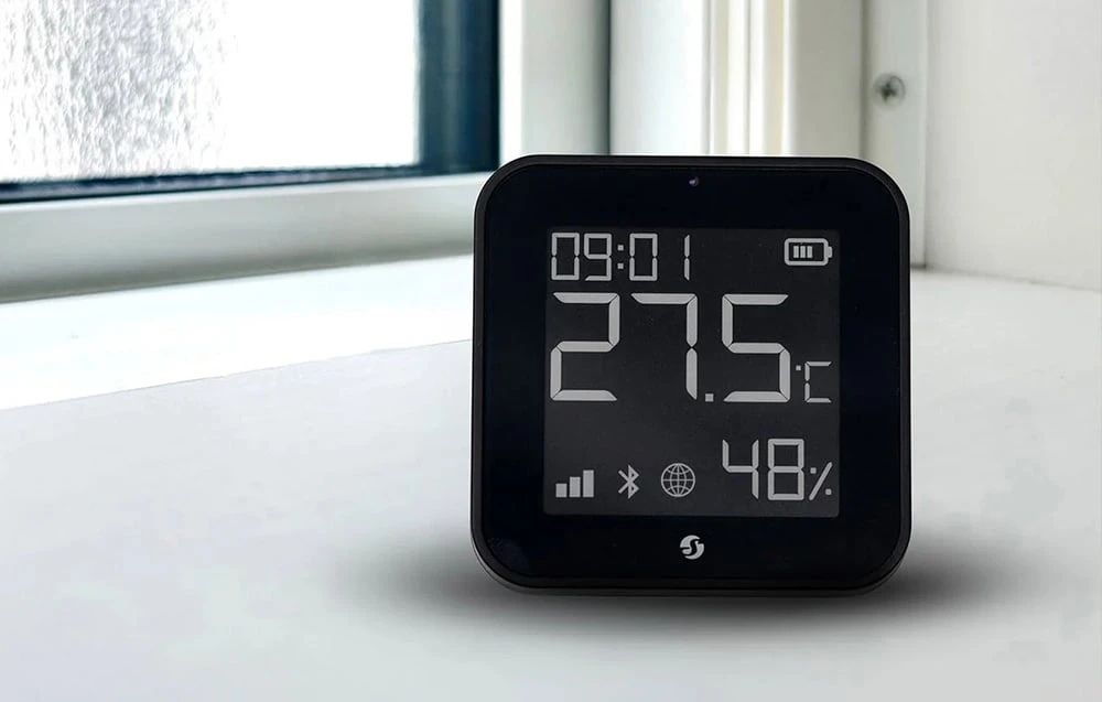 Shelly BLU H&T Ekranas ZB temperatūros, drėgmės, LUX sensorius, Bluetooth, Zigbee, Juodas aprašymas - Prekės nuotrauka