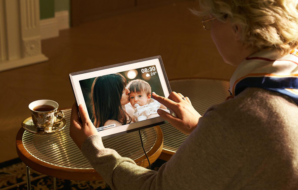 Monitorius Smart Photo Frame Lexar PX-110BLKGLR (juodas) 11" aprašymas - Prekės nuotrauka