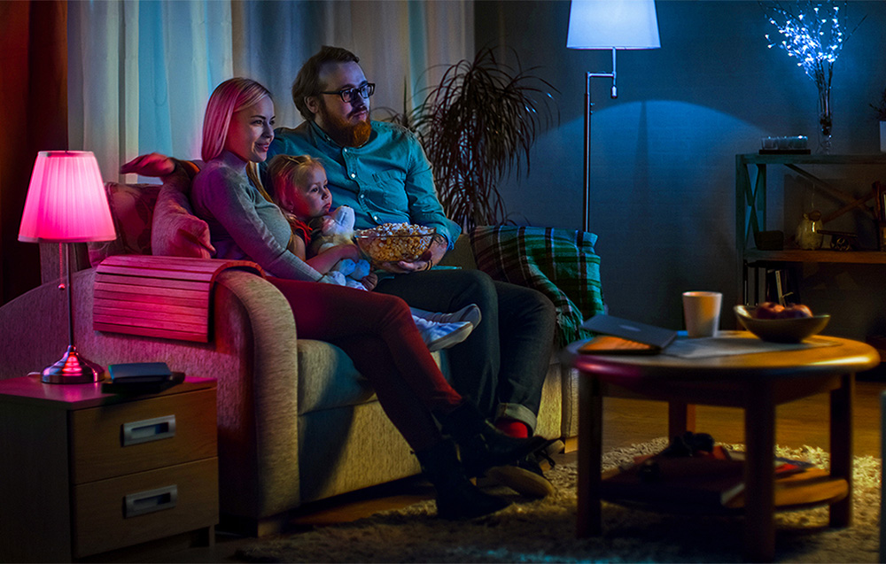 Yeelight LED išmanioji spalvota lemputė W3 aprašymas - Prekės nuotrauka
