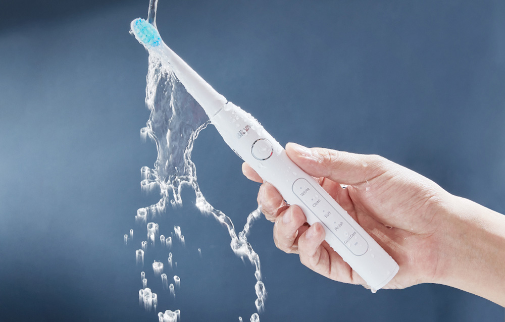 „Sonic“ dantų šepetėlis su antgaliais, skirtas kelionei