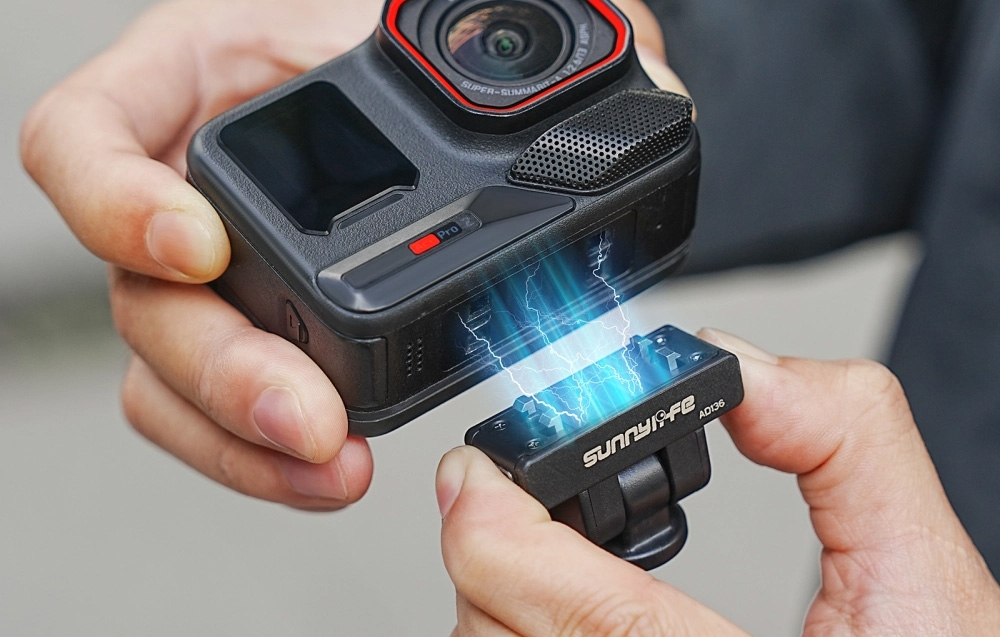 Sunnylife 1/4" Quick-Release Adapteris with 180° Rotation for Insta360 X4 Air / X5 / Ace Pro 2 / 1 / Ace aprašymas - Prekės nuotrauka