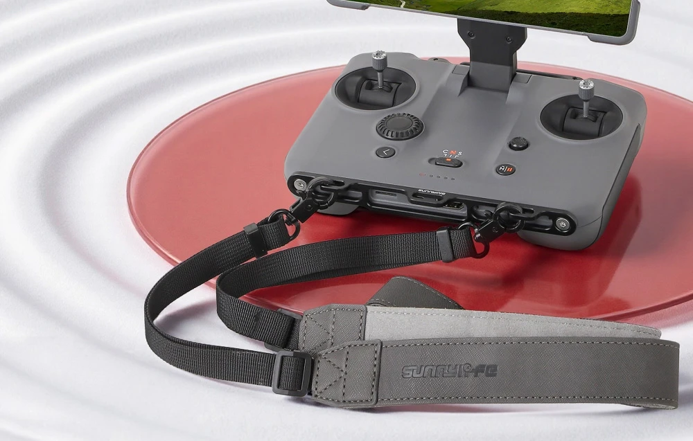 Sunnylife lanyard with attachment for DJI RC PRO 2 controller (GS013) aprašymas - Prekės nuotrauka