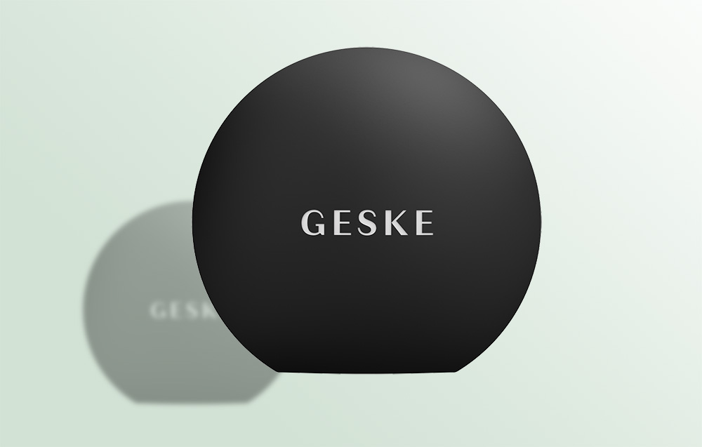 Geske Tikslinis lūpų apimties didinimo ir stiprinimo kremas su programėle (pilka) aprašymas - Prekės nuotrauka Geske Tikslinis lūpų apimties didinimo ir stiprinimo kremas su programėle (pilka) aprašymas - Prekės nuotrauka