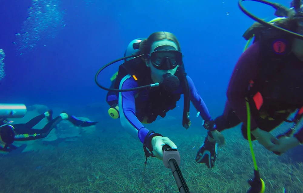 Telesin Wodoodporny Selfie Stick Kijek Z Pilotem Pilot Gopro Hero 13 12 11 10 9 Max / Gp-wbt-001 aprašymas - Prekės nuotrauka Telesin Wodoodporny Selfie Stick Kijek Z Pilotem Pilot Gopro Hero 13 12 11 10 9 Max / Gp-wbt-001 aprašymas - Prekės nuotrauka