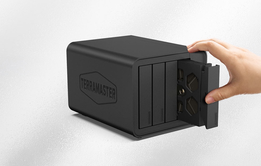 Serveris TERRAMASTER D4-320 4bay Gehäuse, USB3.2, 10Gbps, Diskless aprašymas - Prekės nuotrauka Serveris TERRAMASTER D4-320 4bay Gehäuse, USB3.2, 10Gbps, Diskless aprašymas - Prekės nuotrauka