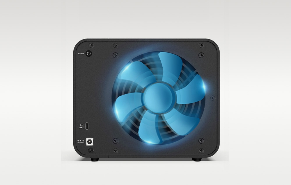 Serveris TERRAMASTER D4-320 4bay Gehäuse, USB3.2, 10Gbps, Diskless aprašymas - Prekės nuotrauka Serveris TERRAMASTER D4-320 4bay Gehäuse, USB3.2, 10Gbps, Diskless aprašymas - Prekės nuotrauka