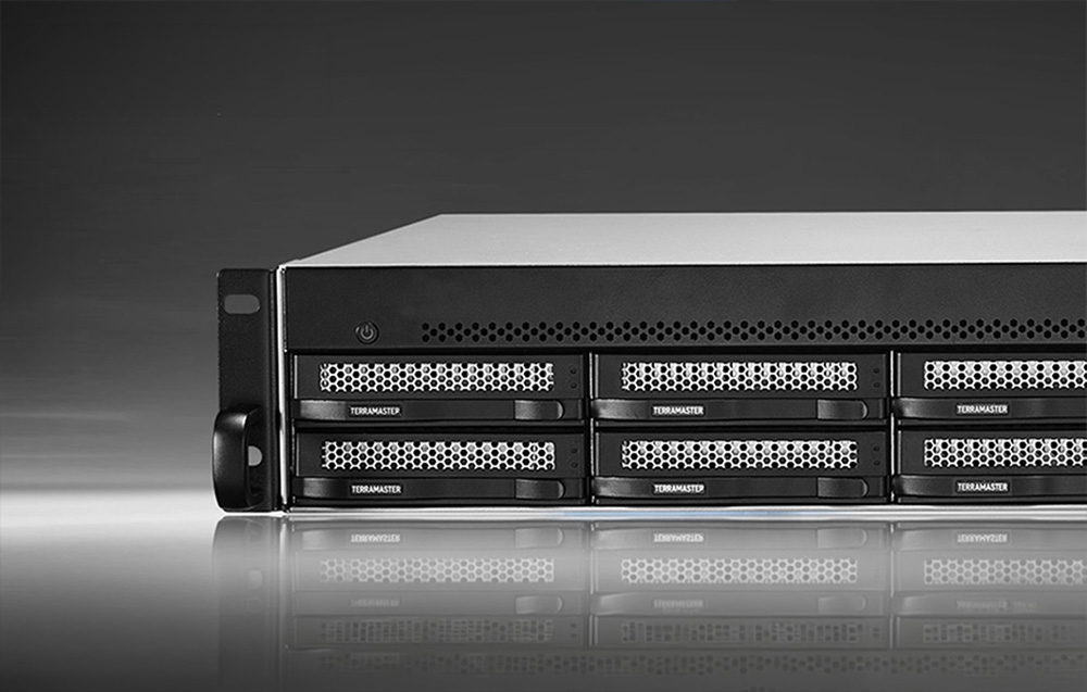 „TERRAMASTER U8-500 Plus NAS“ failų serveris: „Intel Core i7-1255U“, 16 GB RAM, 8 lizdai aprašymas - Prekės nuotrauka „TERRAMASTER U8-500 Plus NAS“ failų serveris: „Intel Core i7-1255U“, 16 GB RAM, 8 lizdai aprašymas - Prekės nuotrauka