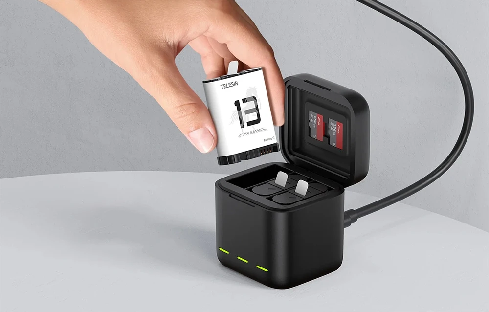 Three-channel battery charger for GoPro Hero 13 Juodas Telesin (S0-BCG-10-TGP) aprašymas - Prekės nuotrauka