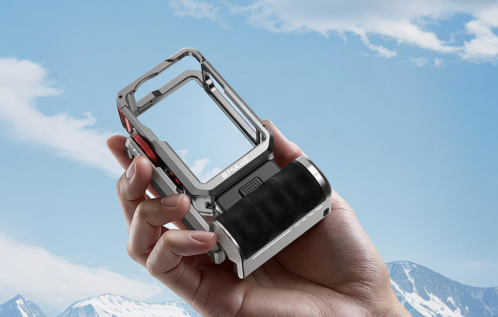Titanium expansion cage with handle and additional Puluz connections for DJI Osmo Action 6 aprašymas - Prekės nuotrauka