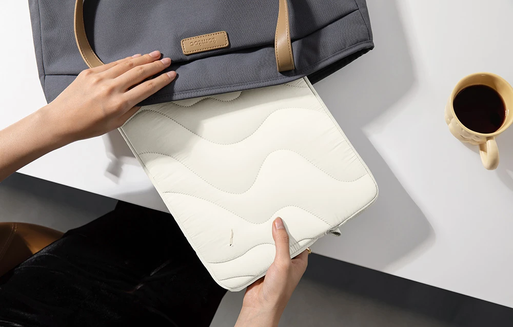 Tomtoc Terra-A27 16'' laptop case (baltas) aprašymas - Prekės nuotrauka Tomtoc Terra-A27 16'' laptop case (baltas) aprašymas - Prekės nuotrauka