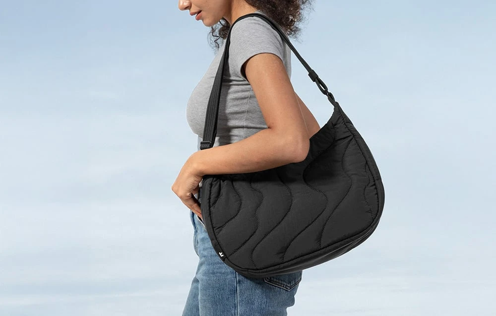 TOMTOC Terra-T34 Puffy 11"/9L Lavascape shoulder bag aprašymas - Prekės nuotrauka TOMTOC Terra-T34 Puffy 11"/9L Lavascape shoulder bag aprašymas - Prekės nuotrauka