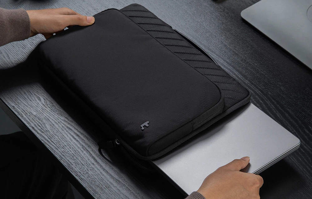 TOMTOC Voyage-A24 14'' Nešiojamas kompiuteris Bag (Juodas) aprašymas - Prekės nuotrauka