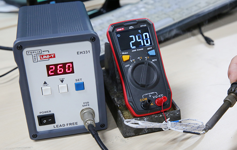 Skaitmeninis multimetras, CAT III 600V, NCV, 600V AC/DC, 20MOm, -40~300C, 4000, UNI-T aprašymas - Prekės nuotrauka