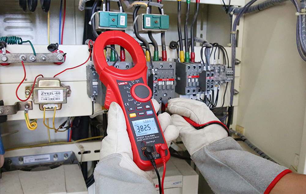 Uni-T UT221 Digital Current Meter aprašymas - Prekės nuotrauka Uni-T UT221 Digital Current Meter aprašymas - Prekės nuotrauka