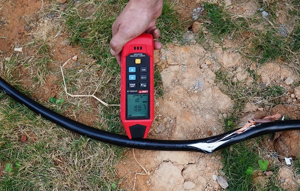 Uni-t Kabelių ieškilis, AC/DC 8~480V, įtampos aptikimo gyllis iki 0.4m, NCV voltage range: 80V ~ 1000V aprašymas - Prekės nuotrauka