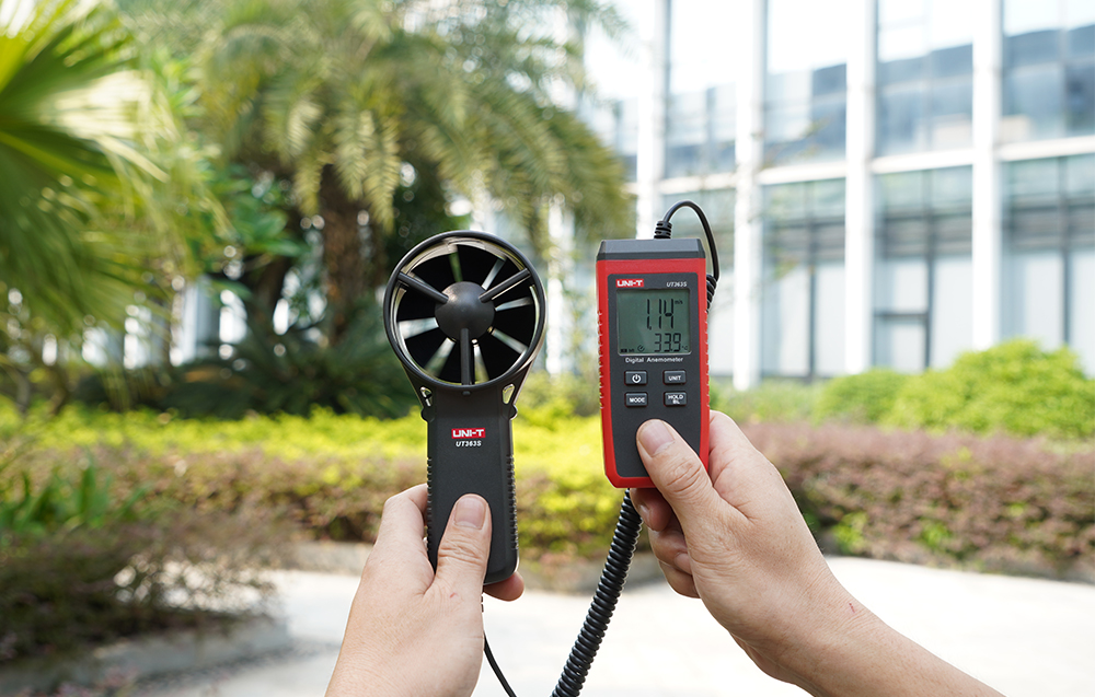 Anemometras su temperatūros indikacija 0.4~30m/s, -10~50℃ UNI-T aprašymas - Prekės nuotrauka