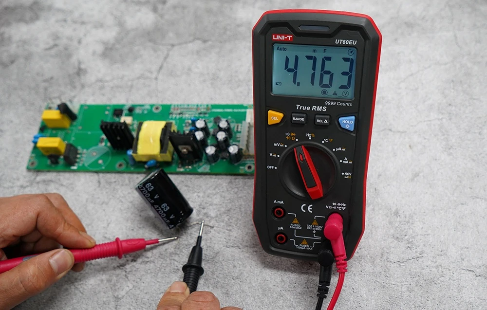 Uni-t Skaitmeninis multimetras UT60EU, CAT II 1000V/CAT III 600V, TRMS aprašymas - Prekės nuotrauka Uni-t Skaitmeninis multimetras UT60EU, CAT II 1000V/CAT III 600V, TRMS aprašymas - Prekės nuotrauka