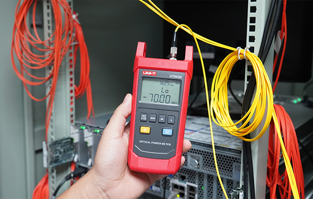 Uni-T UT692G Fiber Optic Tester aprašymas - Prekės nuotrauka