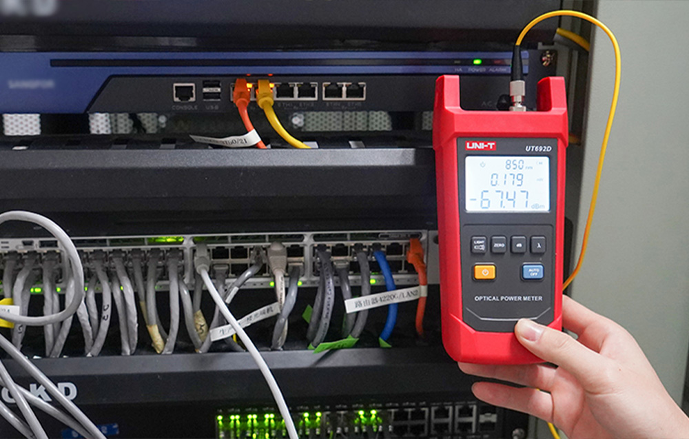 Uni-T UT692G Fiber Optic Tester aprašymas - Prekės nuotrauka