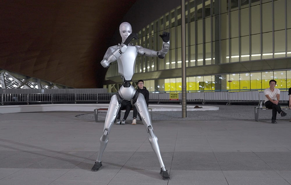 UNITREE H2 Edu humanoid robot aprašymas - Prekės nuotrauka