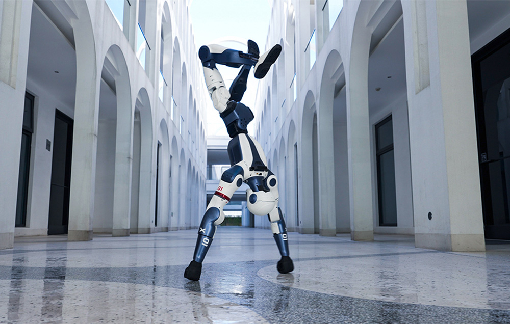 UNITREE R1 Edu U2 Humanoid Robot aprašymas - Prekės nuotrauka