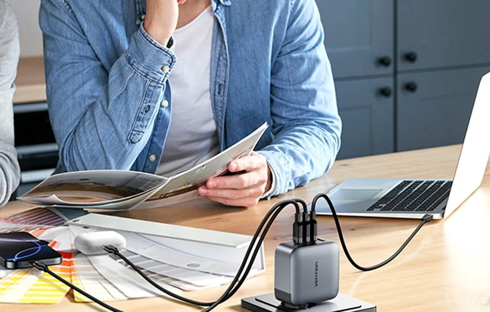 „Vention“ 100 W GaN 1 x USB-A 3 x USB-C + USB-C į USB-C kabelis 1 m aprašymas - Prekės nuotrauka