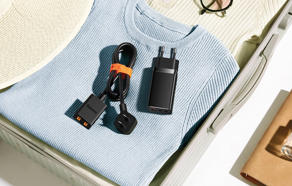 Baseus GaN5 Pro sieninis įkroviklis 2xUSB-C + USB 65W Juodas aprašymas - Prekės nuotrauka Baseus GaN5 Pro sieninis įkroviklis 2xUSB-C + USB 65W Juodas aprašymas - Prekės nuotrauka