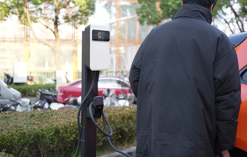 Sieninis įkroviklis elektromobiliams Besen SQ20-22KW-APP aprašymas - Prekės nuotrauka Sieninis įkroviklis elektromobiliams Besen SQ20-22KW-APP aprašymas - Prekės nuotrauka