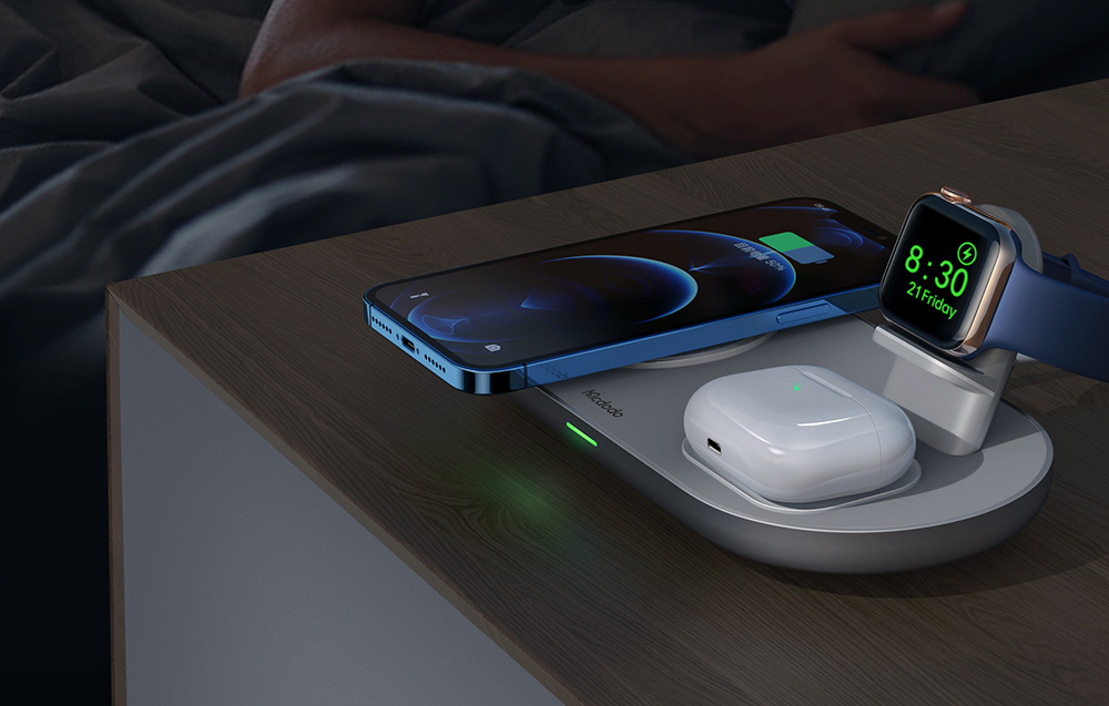 Wireless charger Mcdodo CH-7062 3 in 1 15W (mobile / TWS / Apple watch) (white) CH-7062 buy in the online store at Best Price | Frog.ee