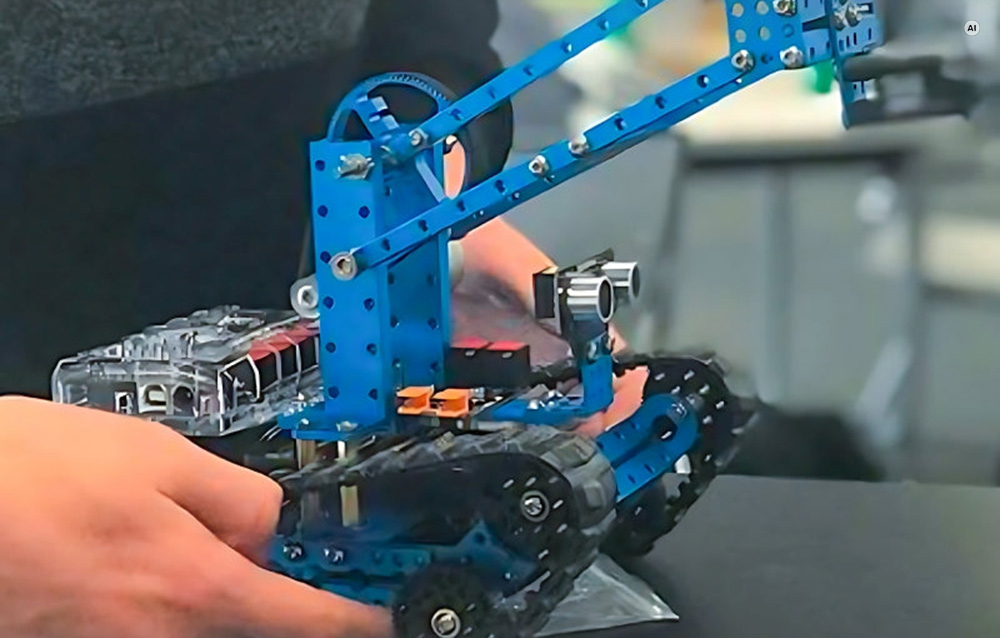 xTool mBot Ranger Educational Robot aprašymas - Prekės nuotrauka